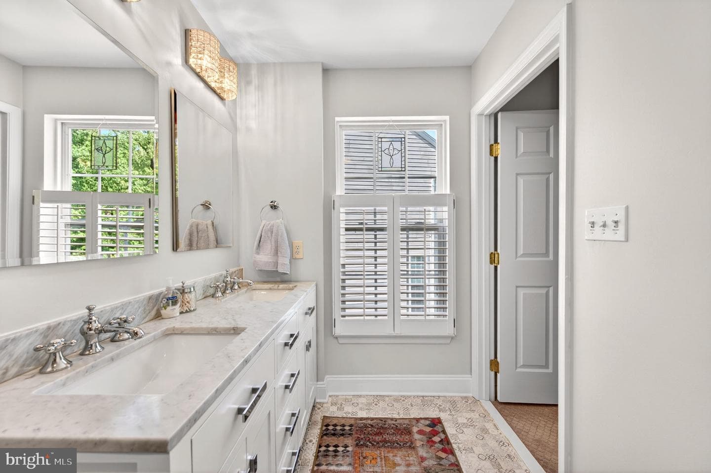 7239 Lyndsey Way photo 12