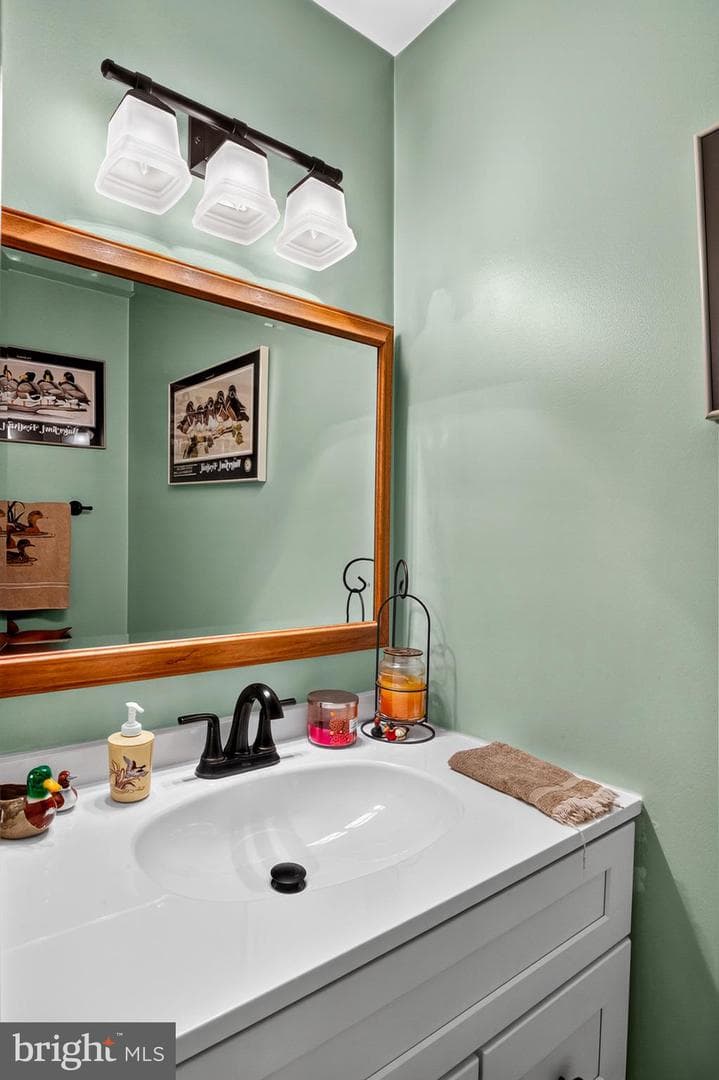 8518 Rosecroft Terrace photo 17