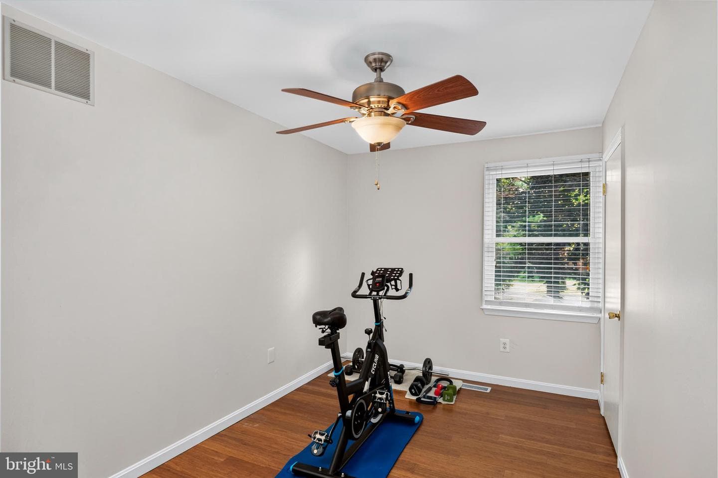 8518 Rosecroft Terrace photo 23