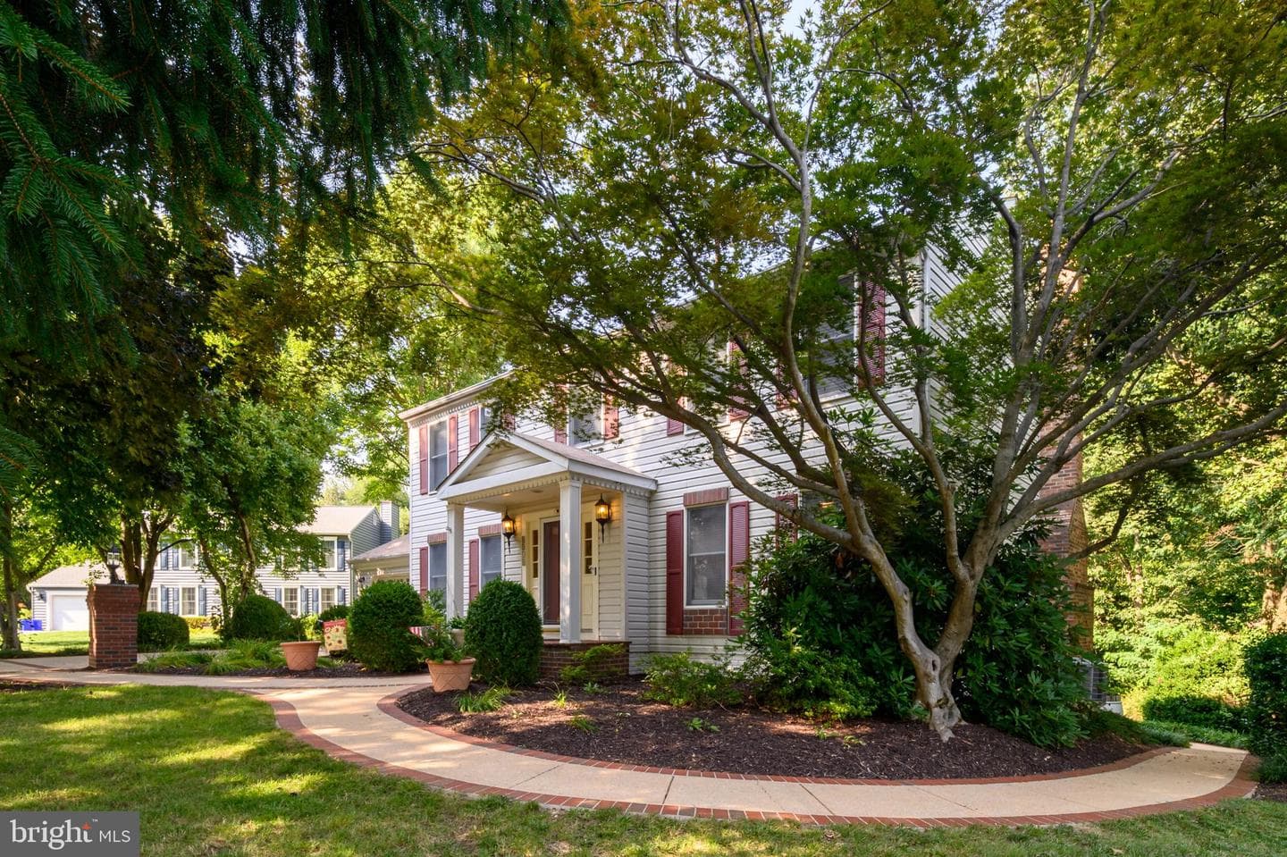 8518 Rosecroft Terrace photo 3