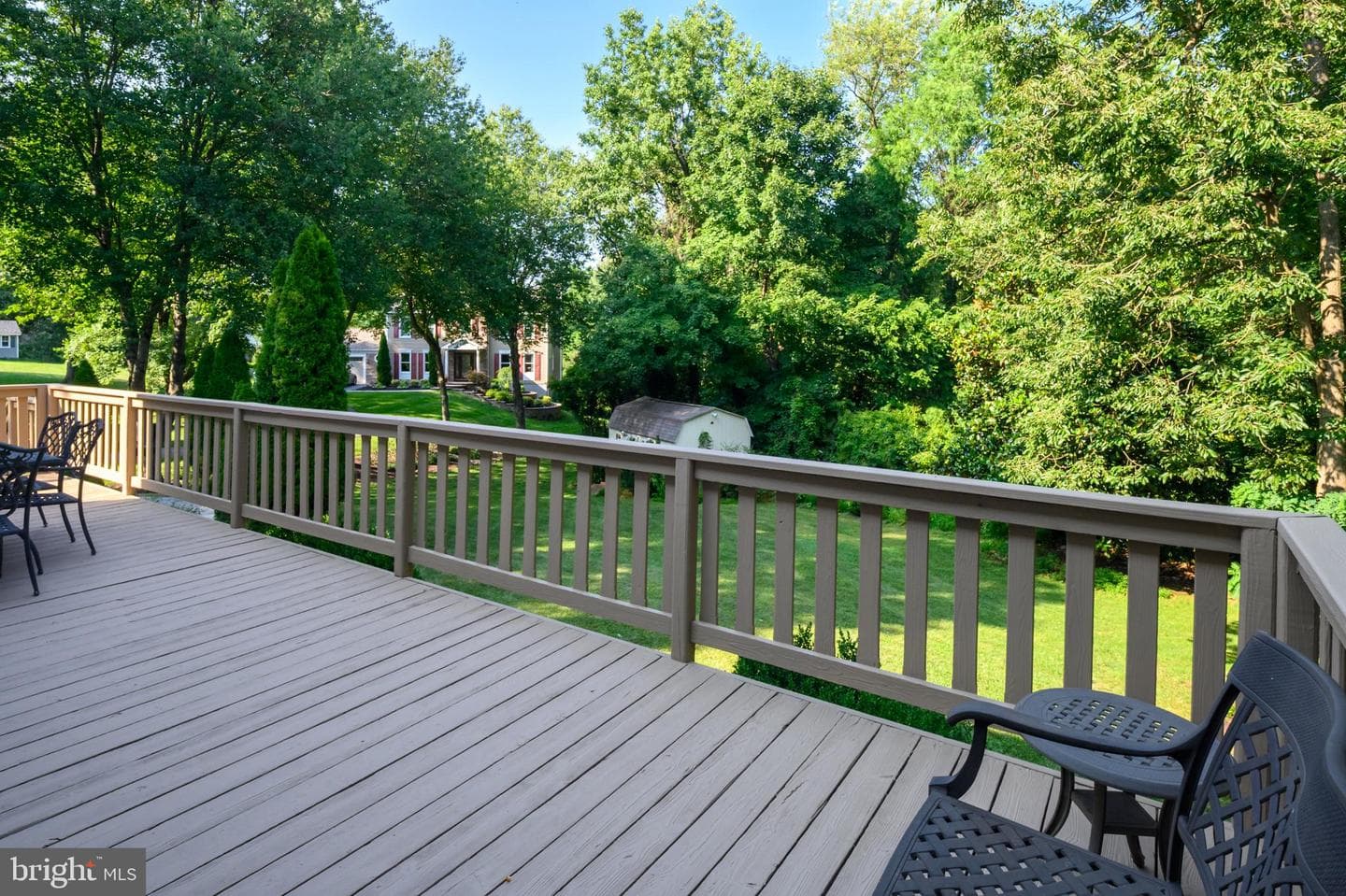 8518 Rosecroft Terrace photo 36