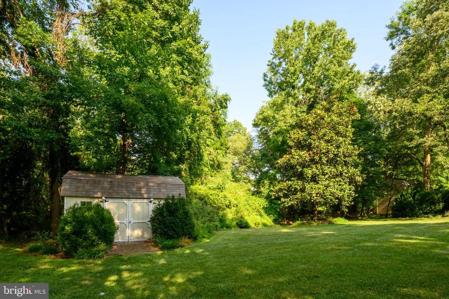 8518 Rosecroft Terrace photo 43