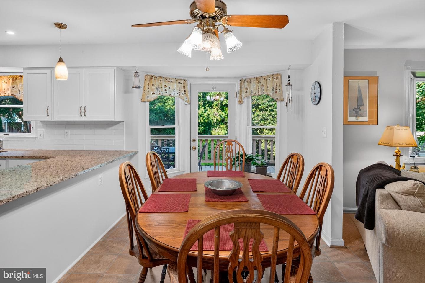 8518 Rosecroft Terrace photo 9