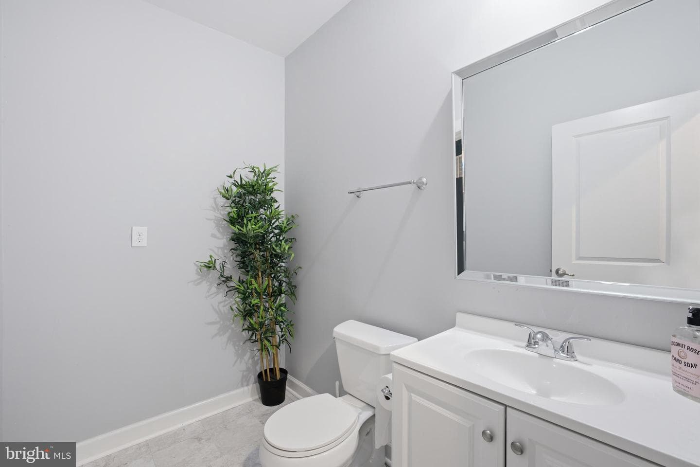 7578 Morris Street photo 6