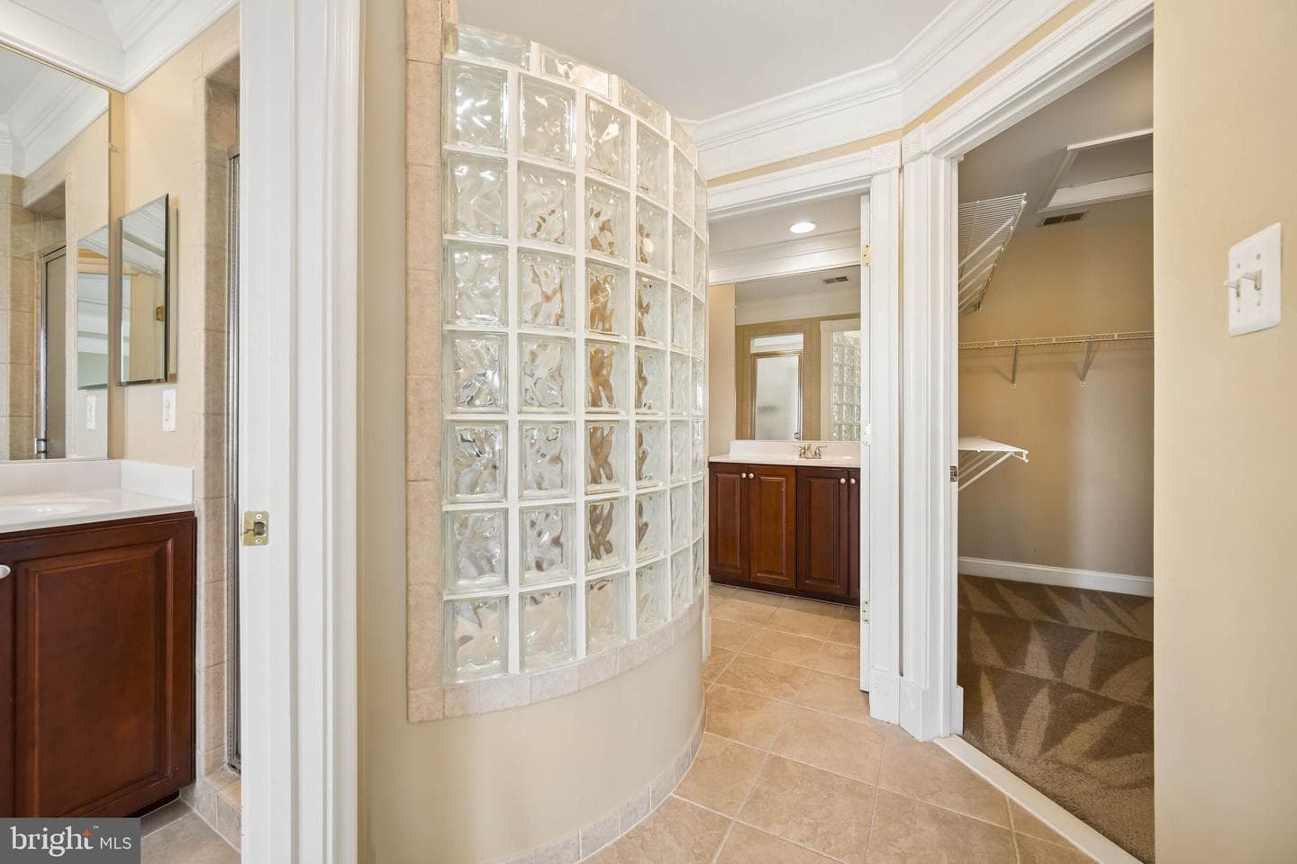 8741 Lake Edge Drive photo 40