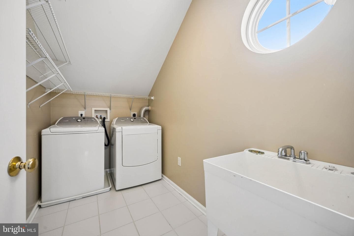 8741 Lake Edge Drive photo 51
