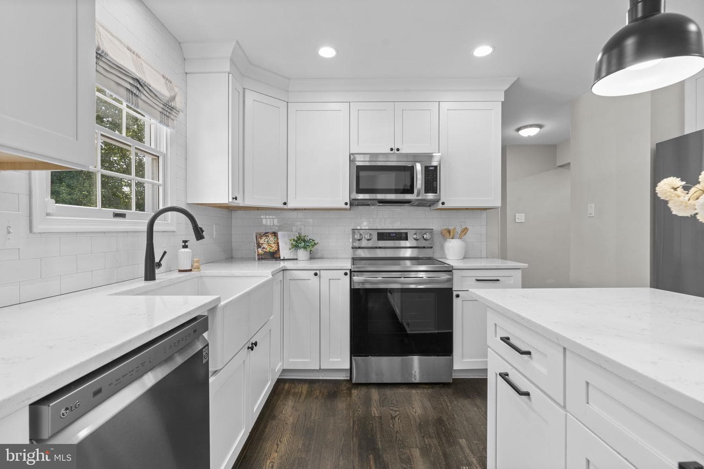8308 Spring Breeze Court photo 12