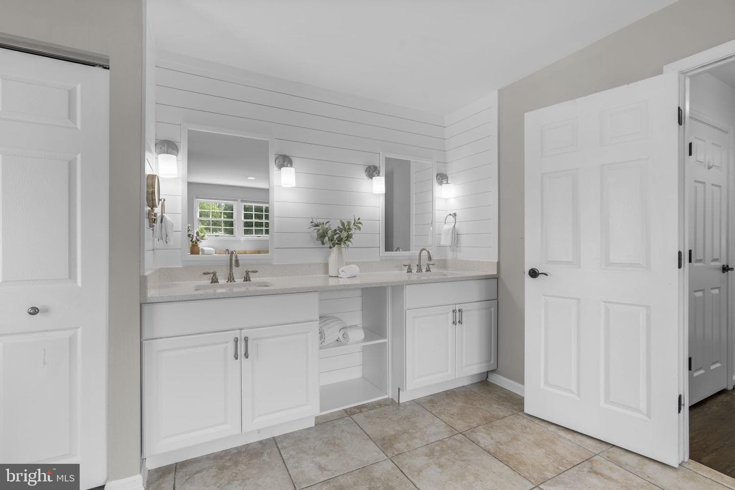 8308 Spring Breeze Court photo 33