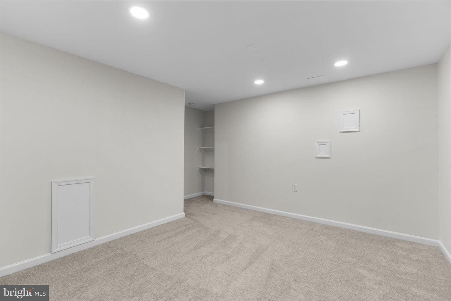 8308 Spring Breeze Court photo 46