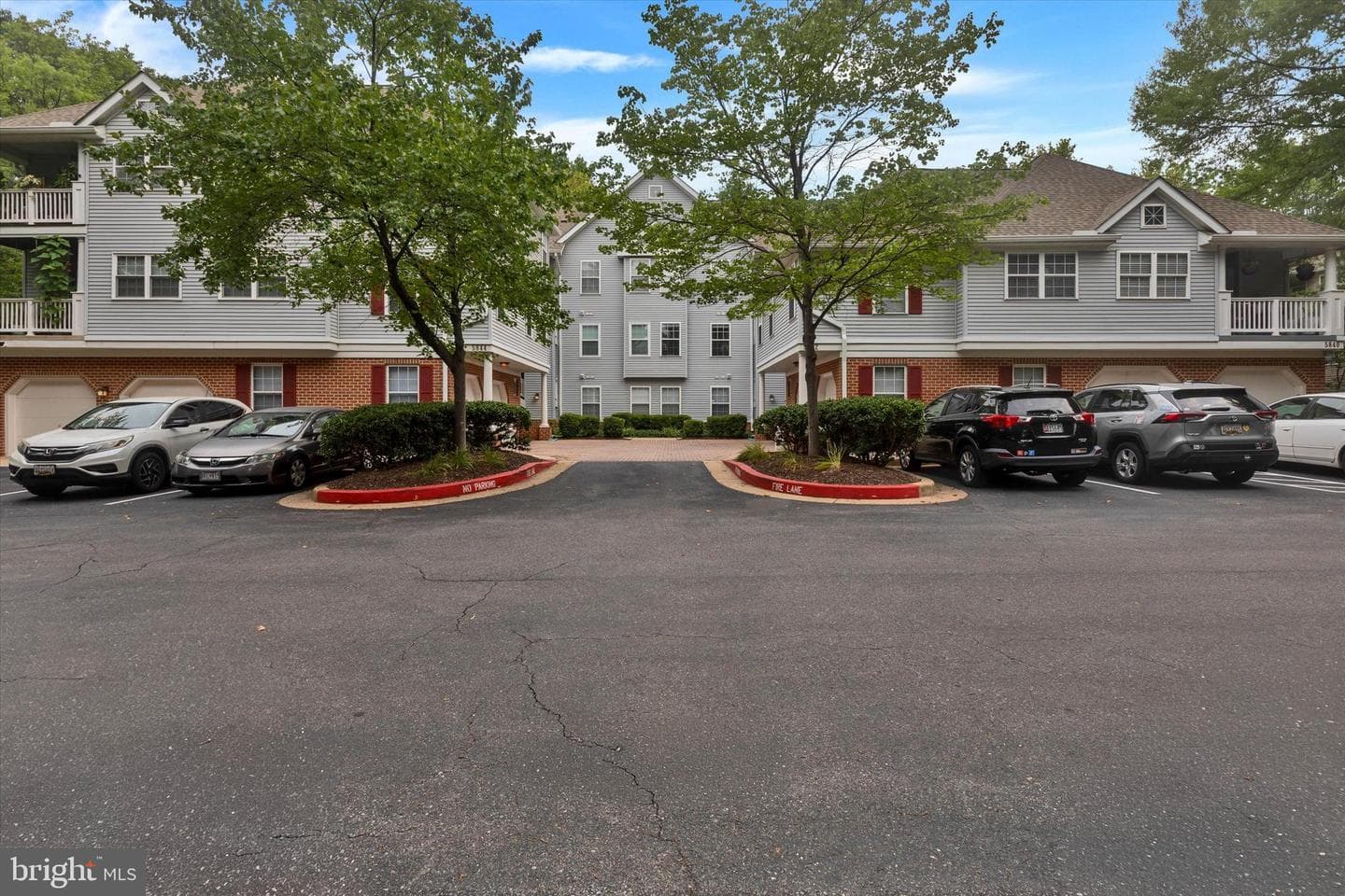 5844 Wyndham Circle #303 photo 23