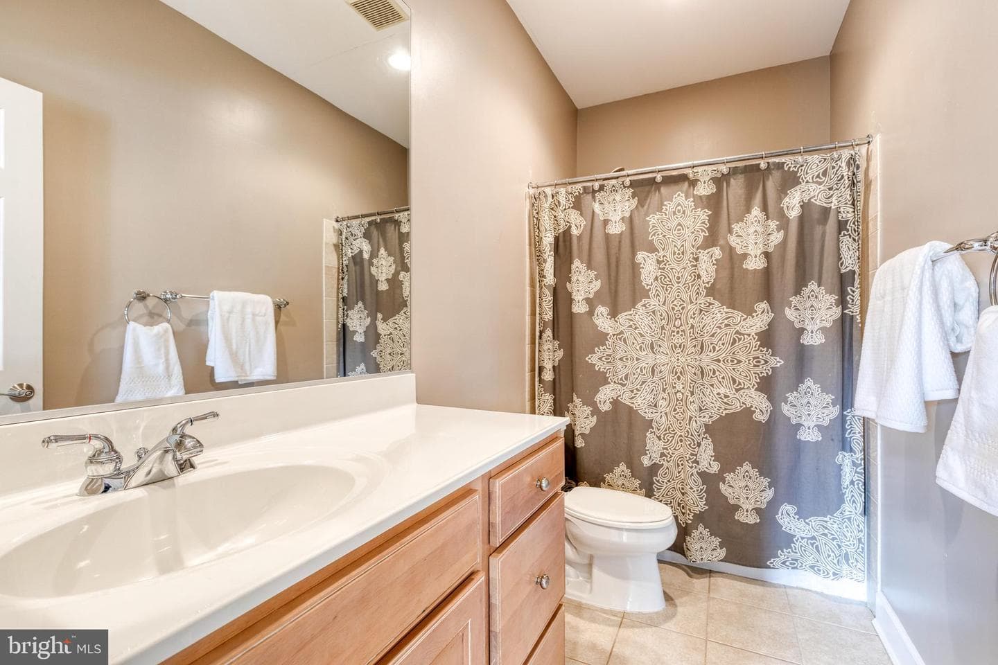 7644 President Street photo 52