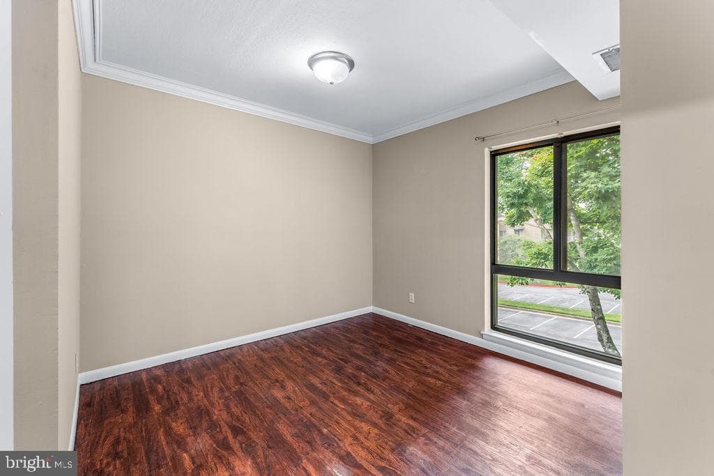 6099 Majors Lane #9 photo 12