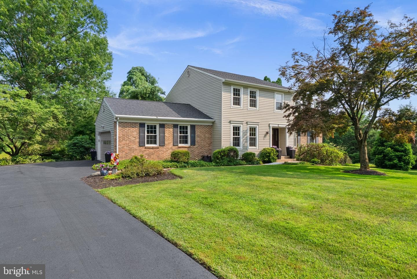 14233 Day Farm Road photo 2