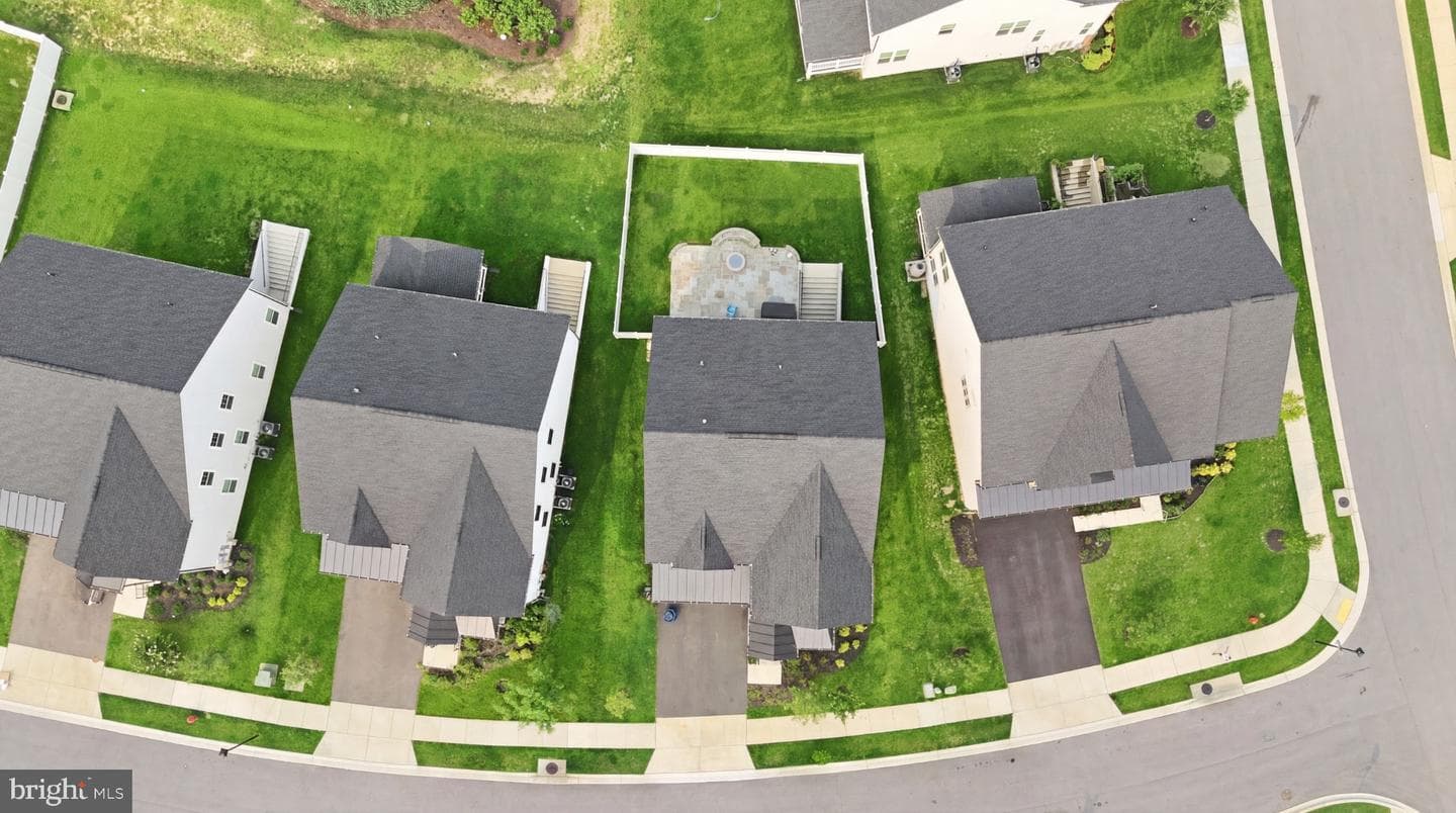 7973 Lawndale Circle photo 77