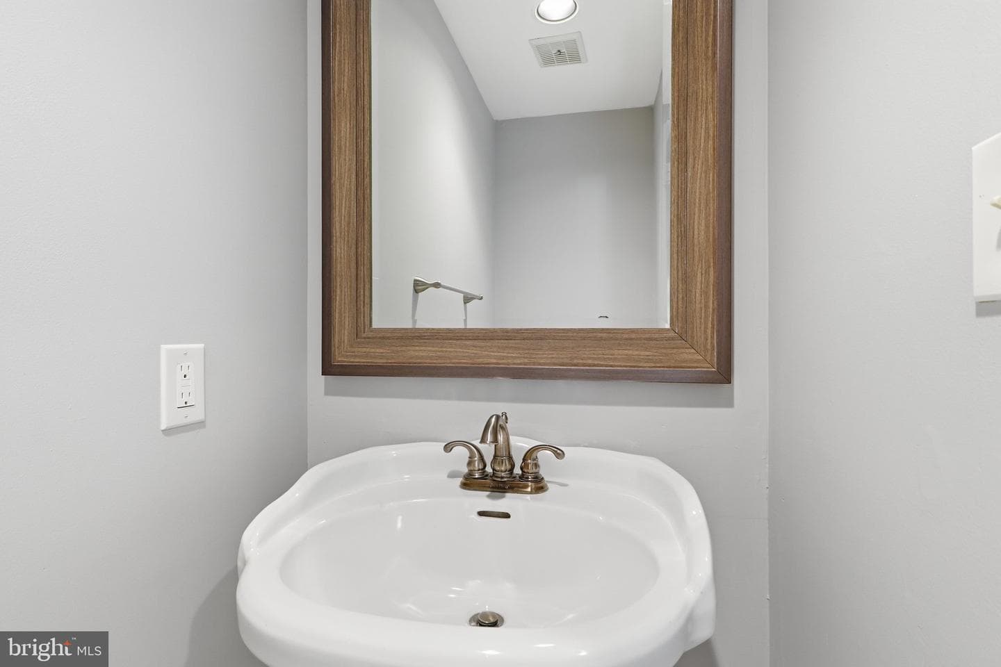 5538 Vantage Point Road photo 15