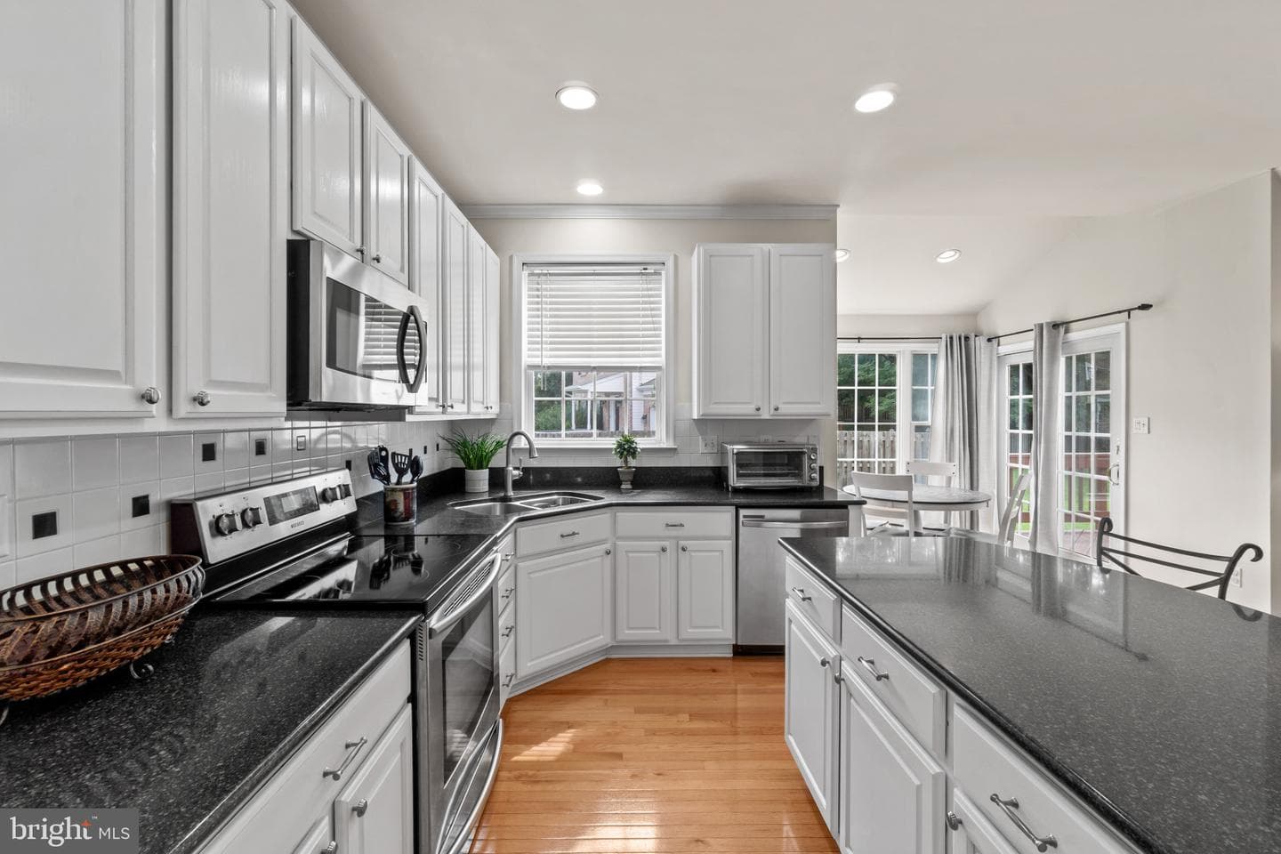 8225 Cornerstone Way photo 12