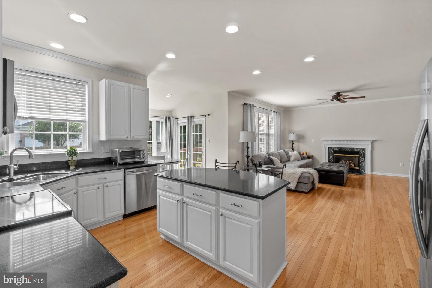 8225 Cornerstone Way photo 15