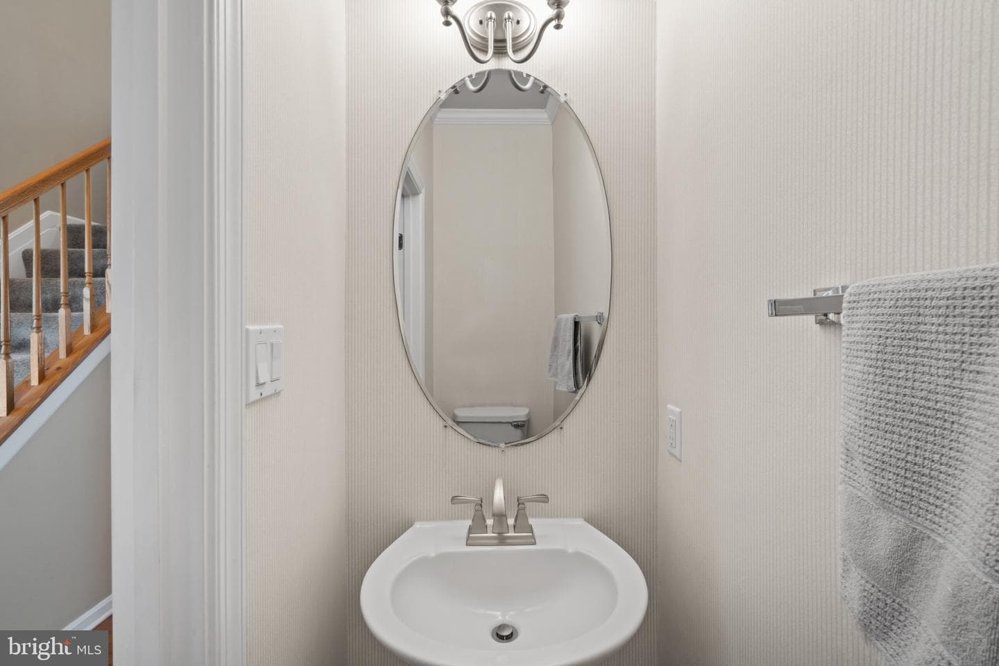 8225 Cornerstone Way photo 19