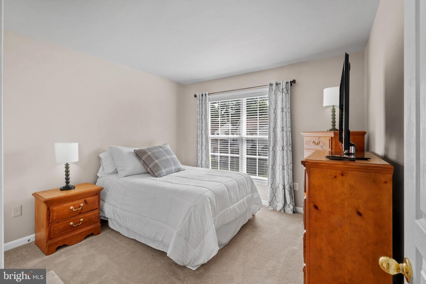 8225 Cornerstone Way photo 20