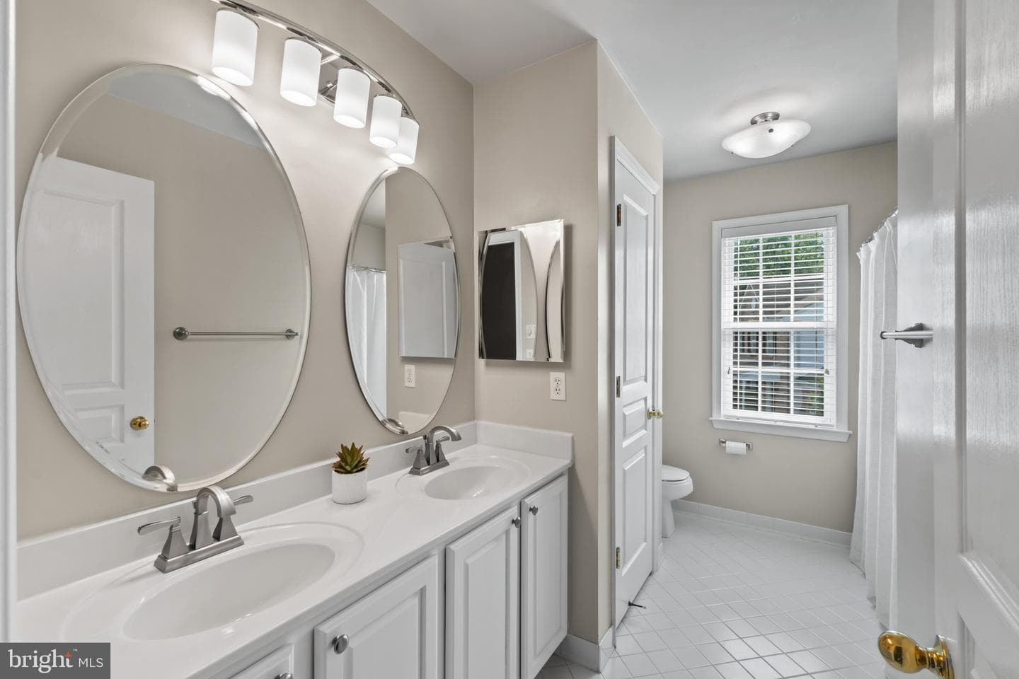 8225 Cornerstone Way photo 22
