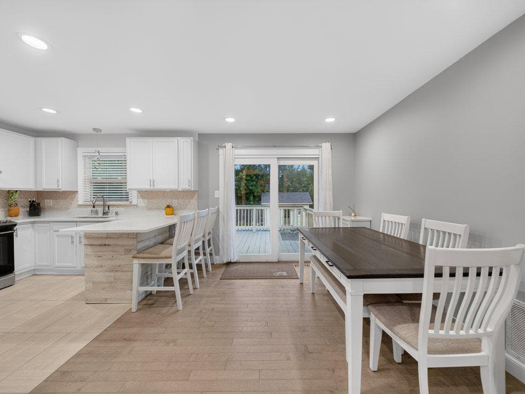 10124 Stansfield Road photo 12