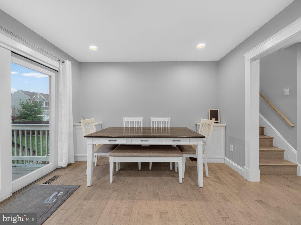 10124 Stansfield Road photo 14
