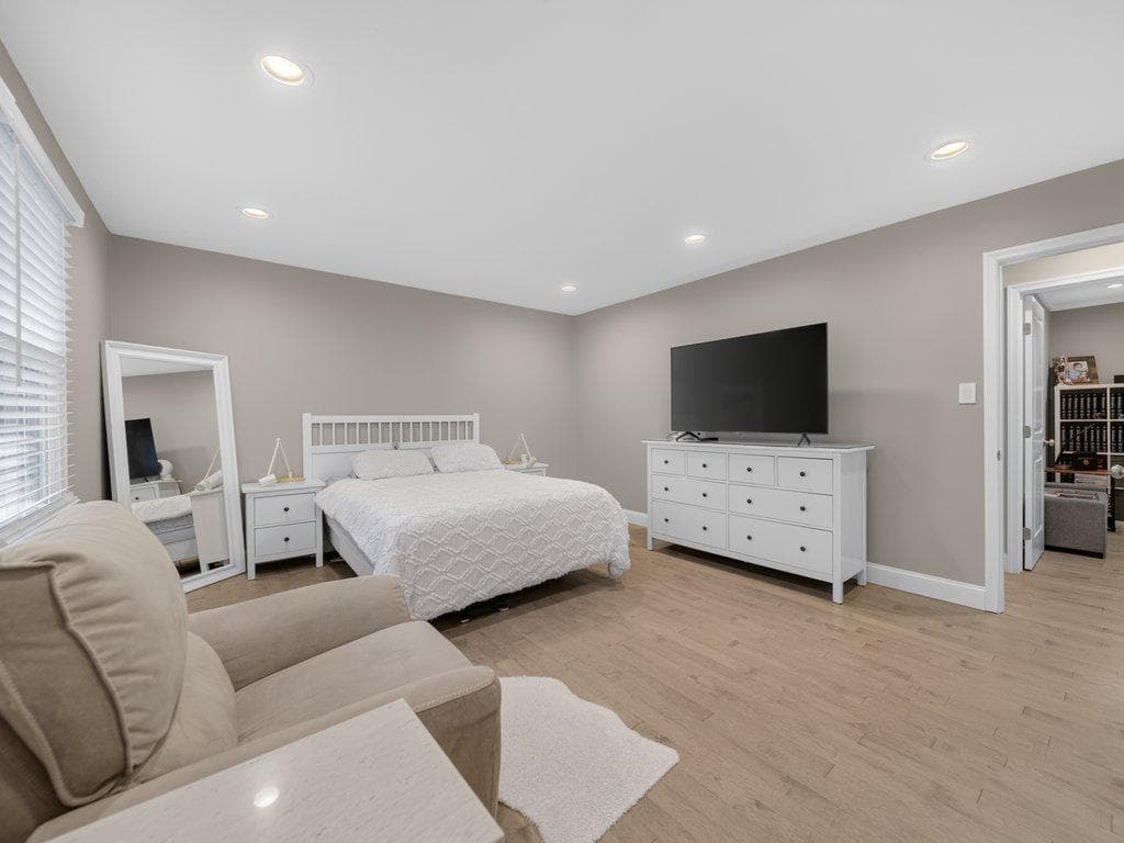 10124 Stansfield Road photo 22