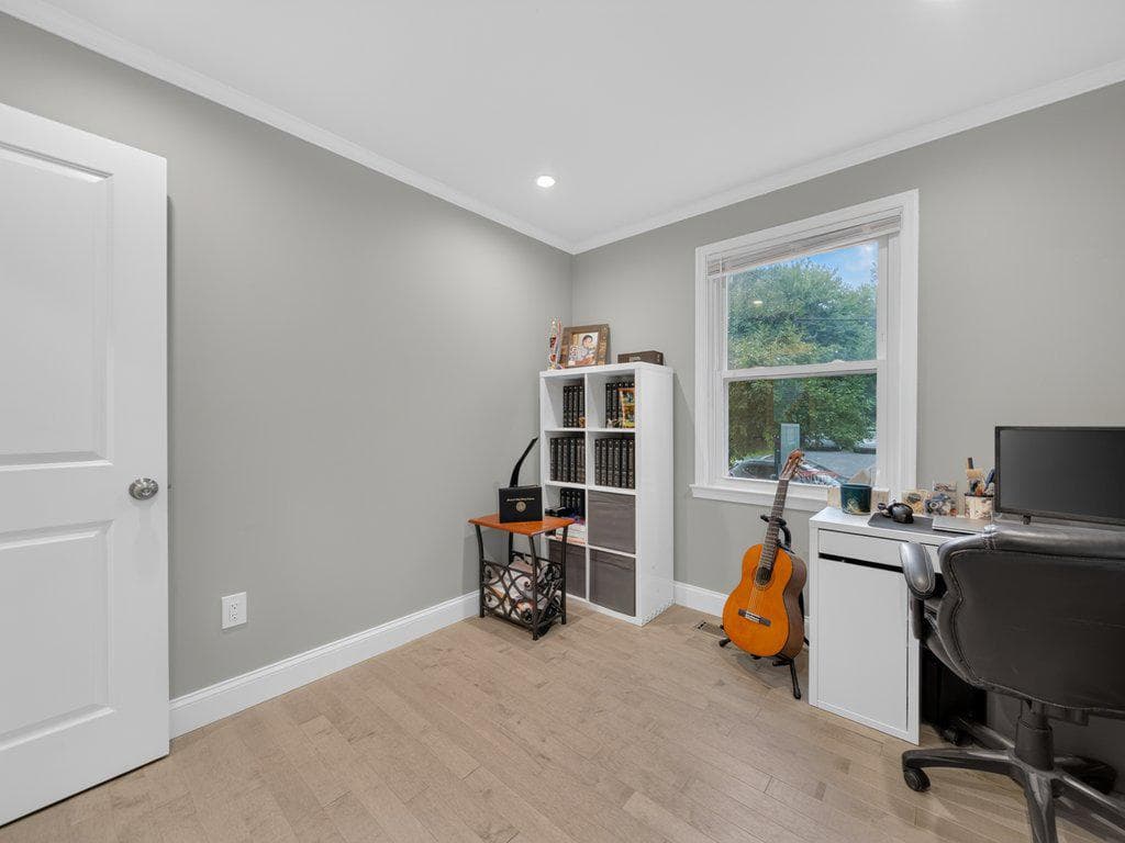 10124 Stansfield Road photo 30