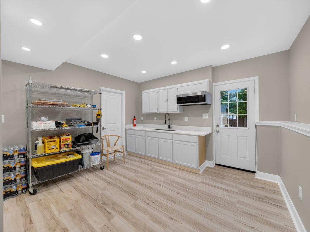 10124 Stansfield Road photo 39