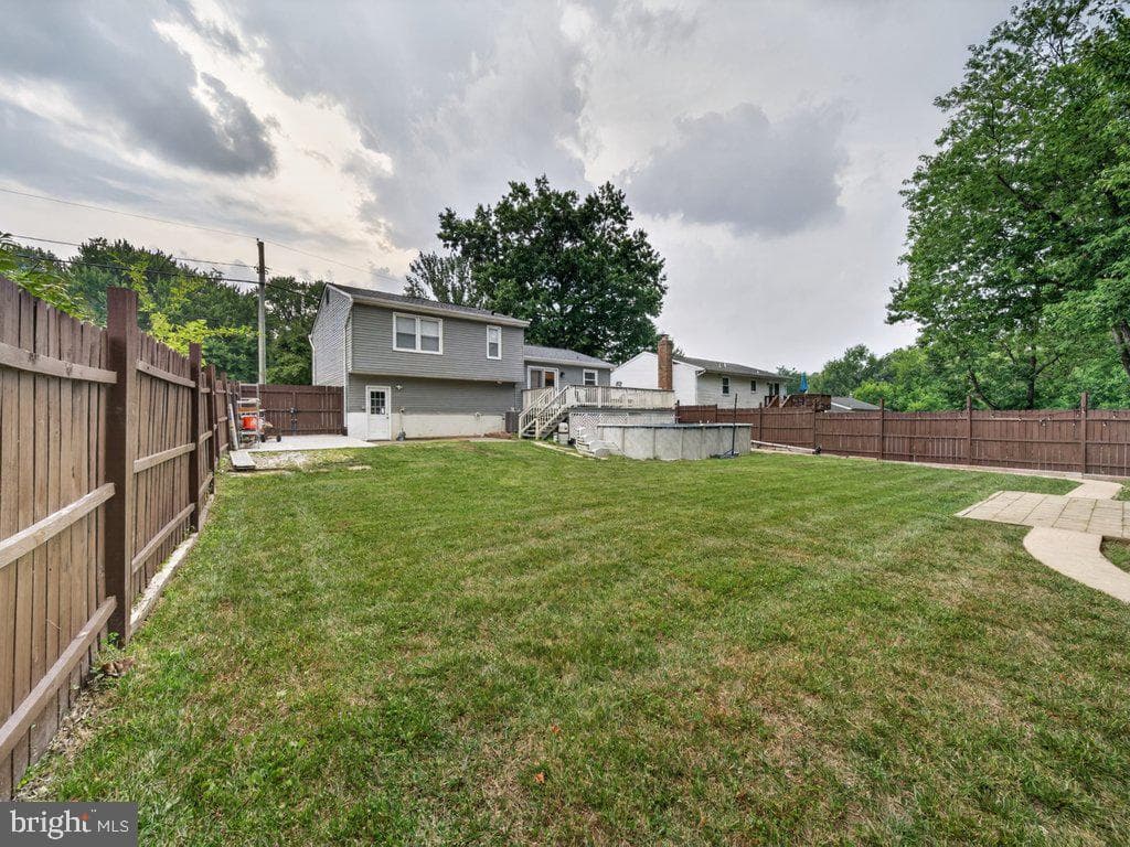 10124 Stansfield Road photo 46