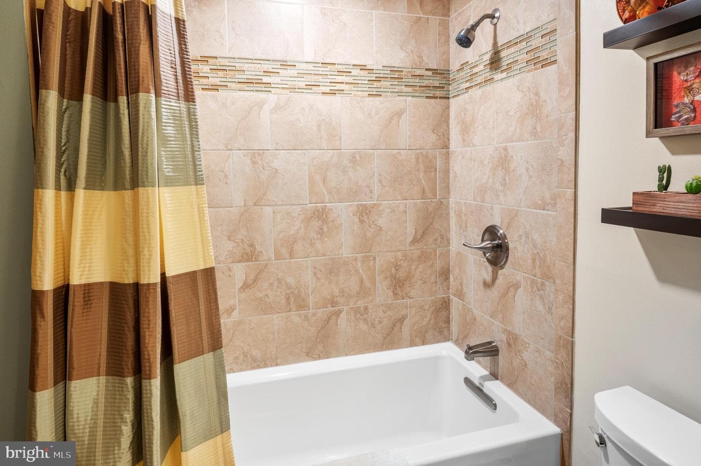 6110 Kyle Leaf Court photo 13