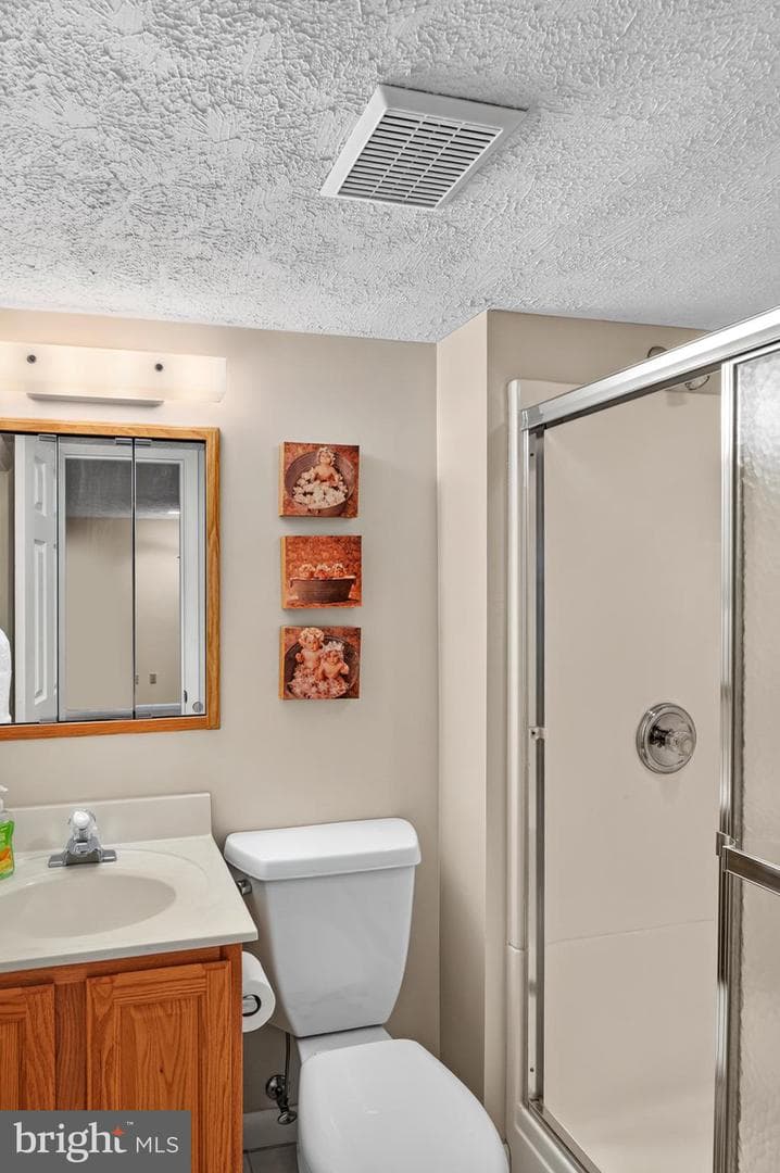 6110 Kyle Leaf Court photo 22