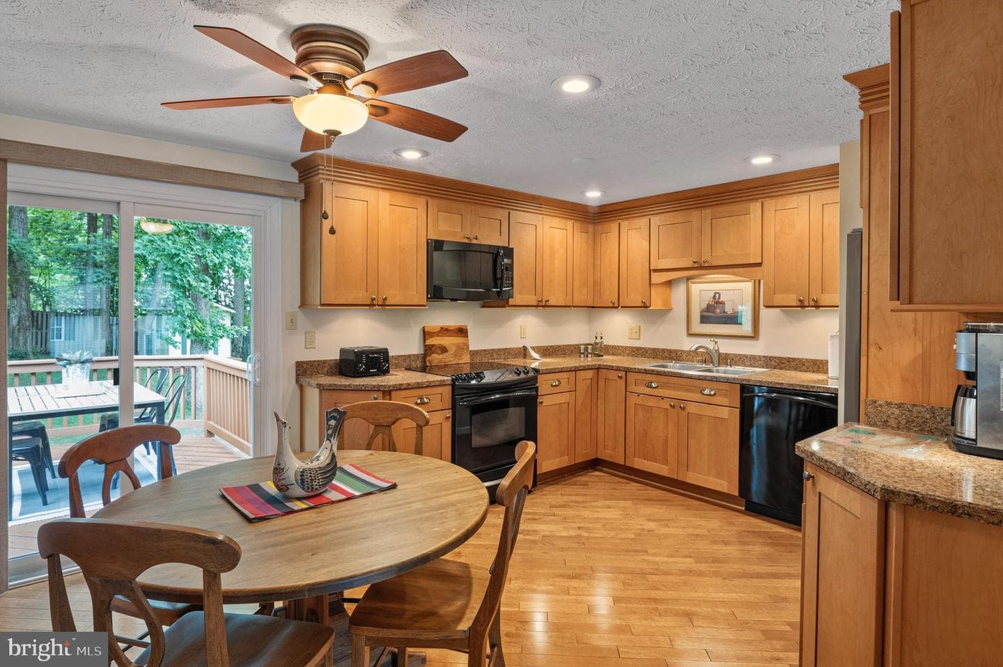 6110 Kyle Leaf Court photo 8