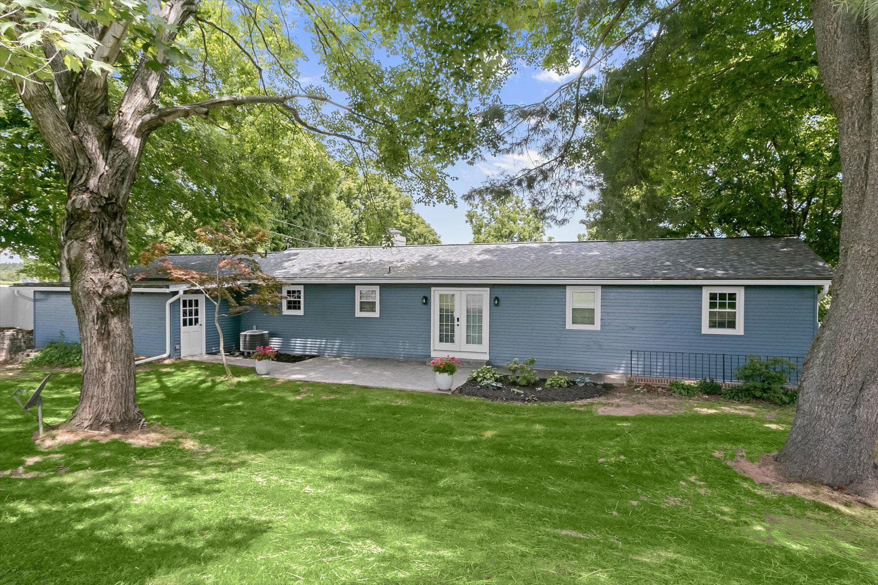 12405 Lime Kiln Road photo 2