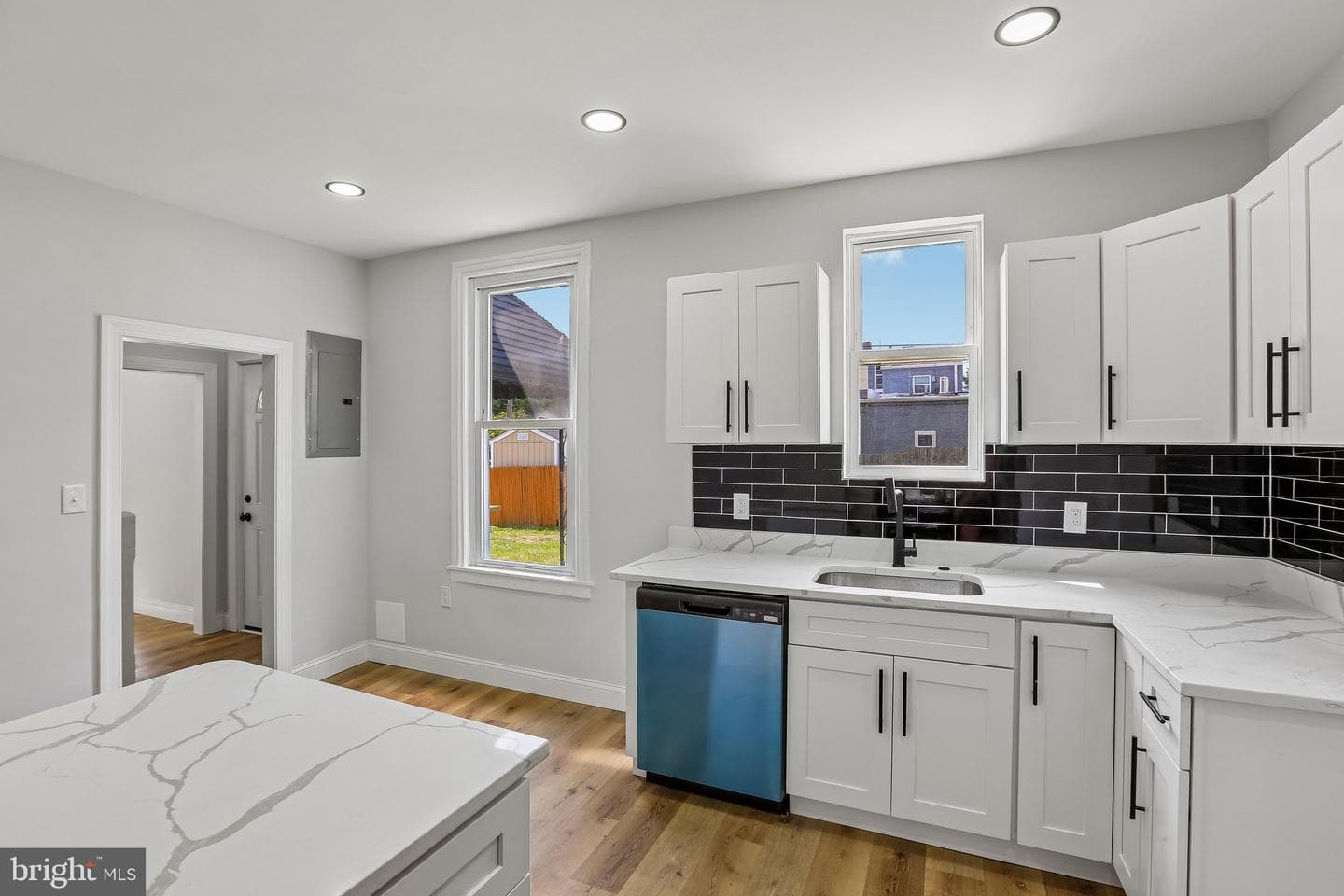 8434 Commercial Street photo 13