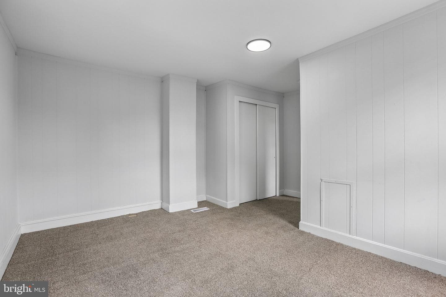 8434 Commercial Street photo 16