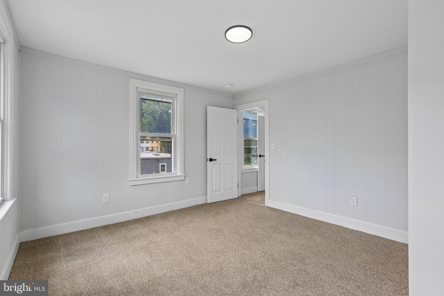 8434 Commercial Street photo 19