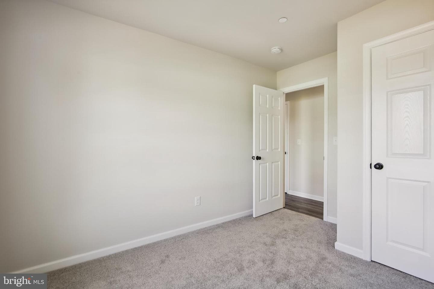 114 Metcalf Road photo 18