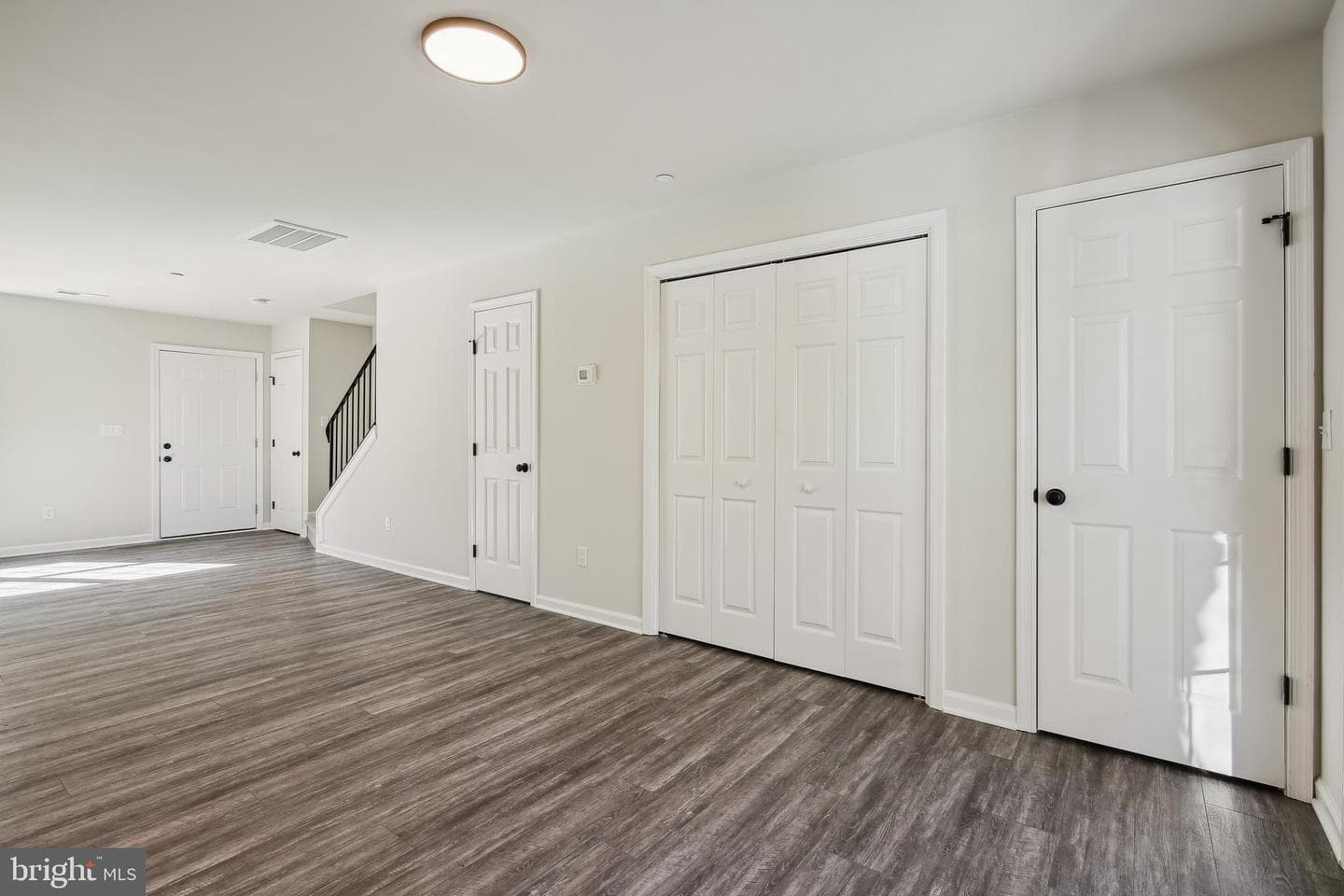 114 Metcalf Road photo 6