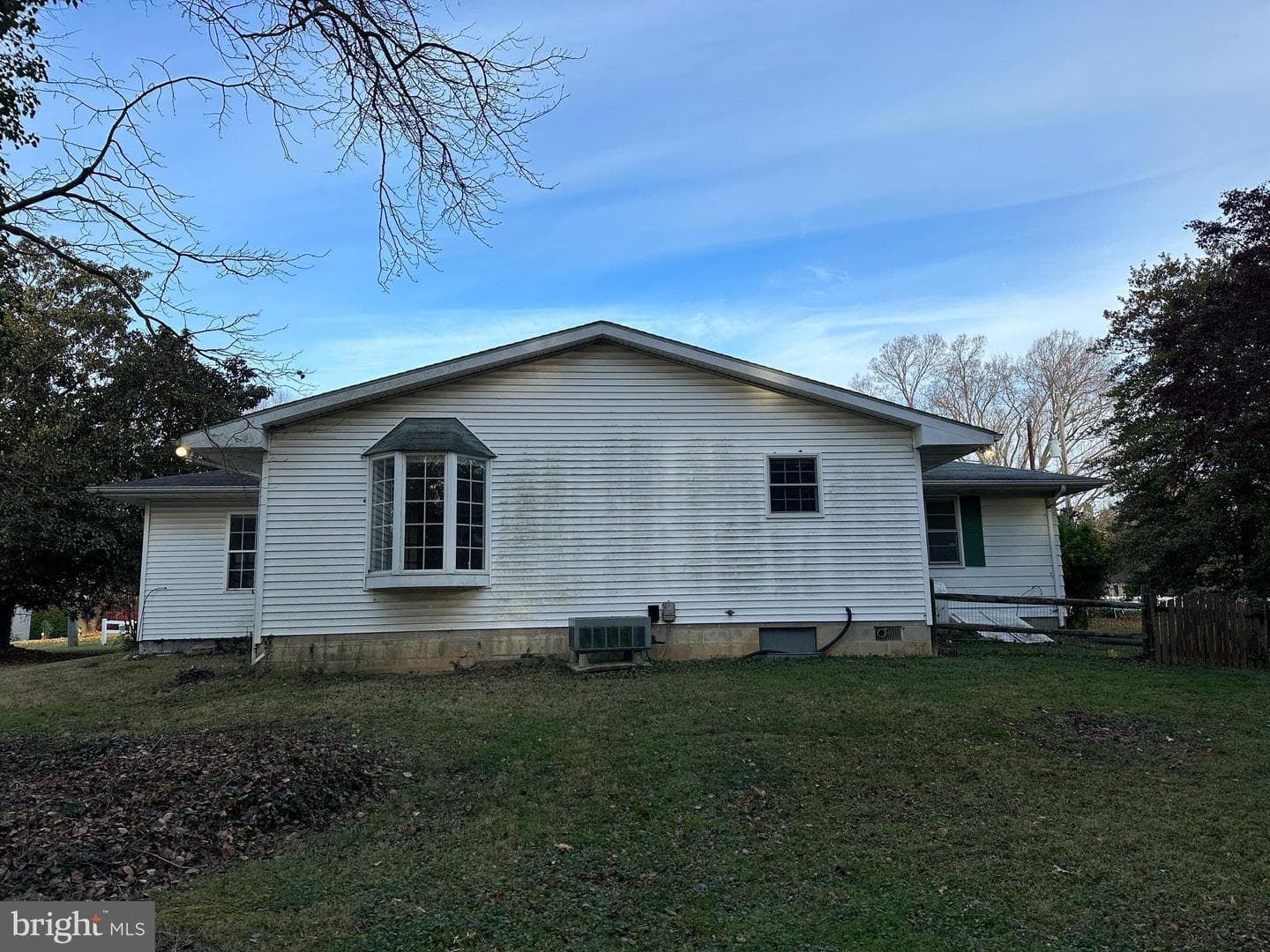 203 Radcliffe Drive photo 11