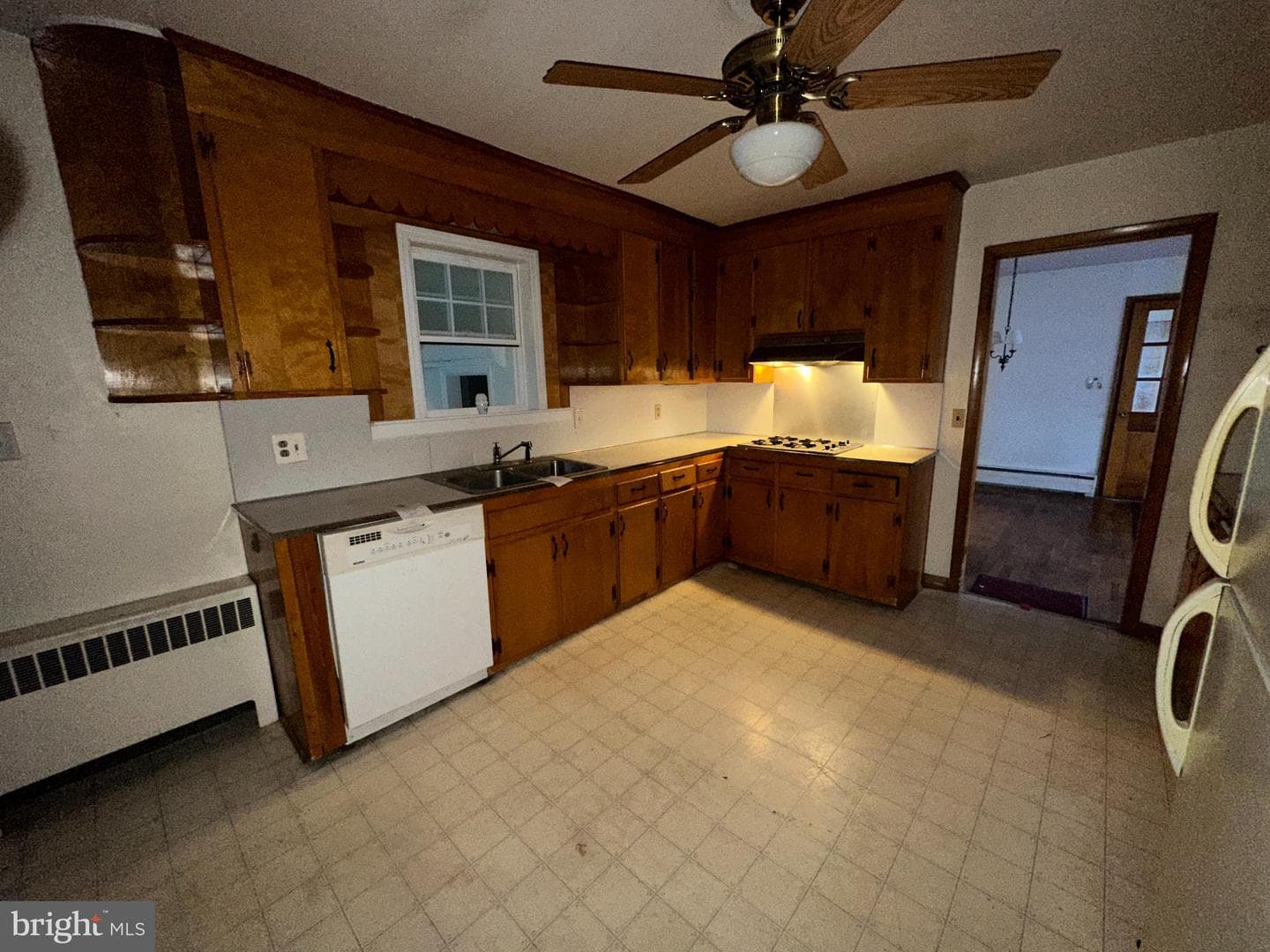 203 Radcliffe Drive photo 3