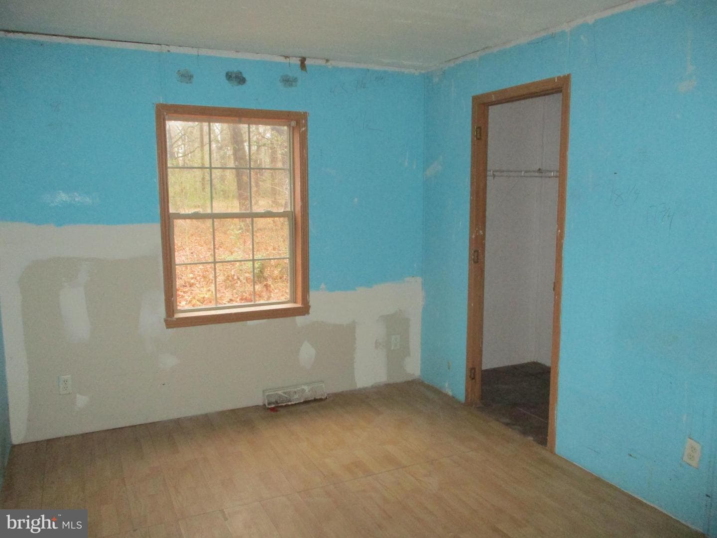 21199 Iowa Avenue photo 10
