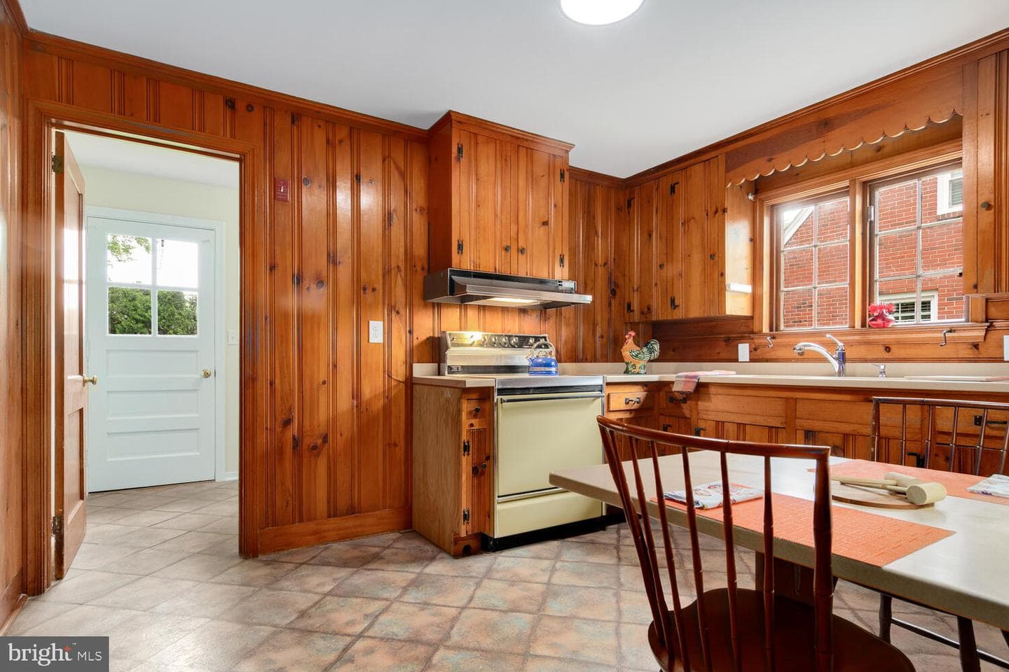 106 Pine Street photo 18