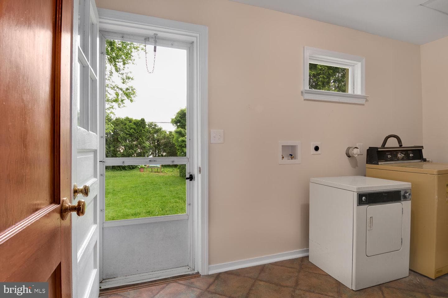 106 Pine Street photo 19
