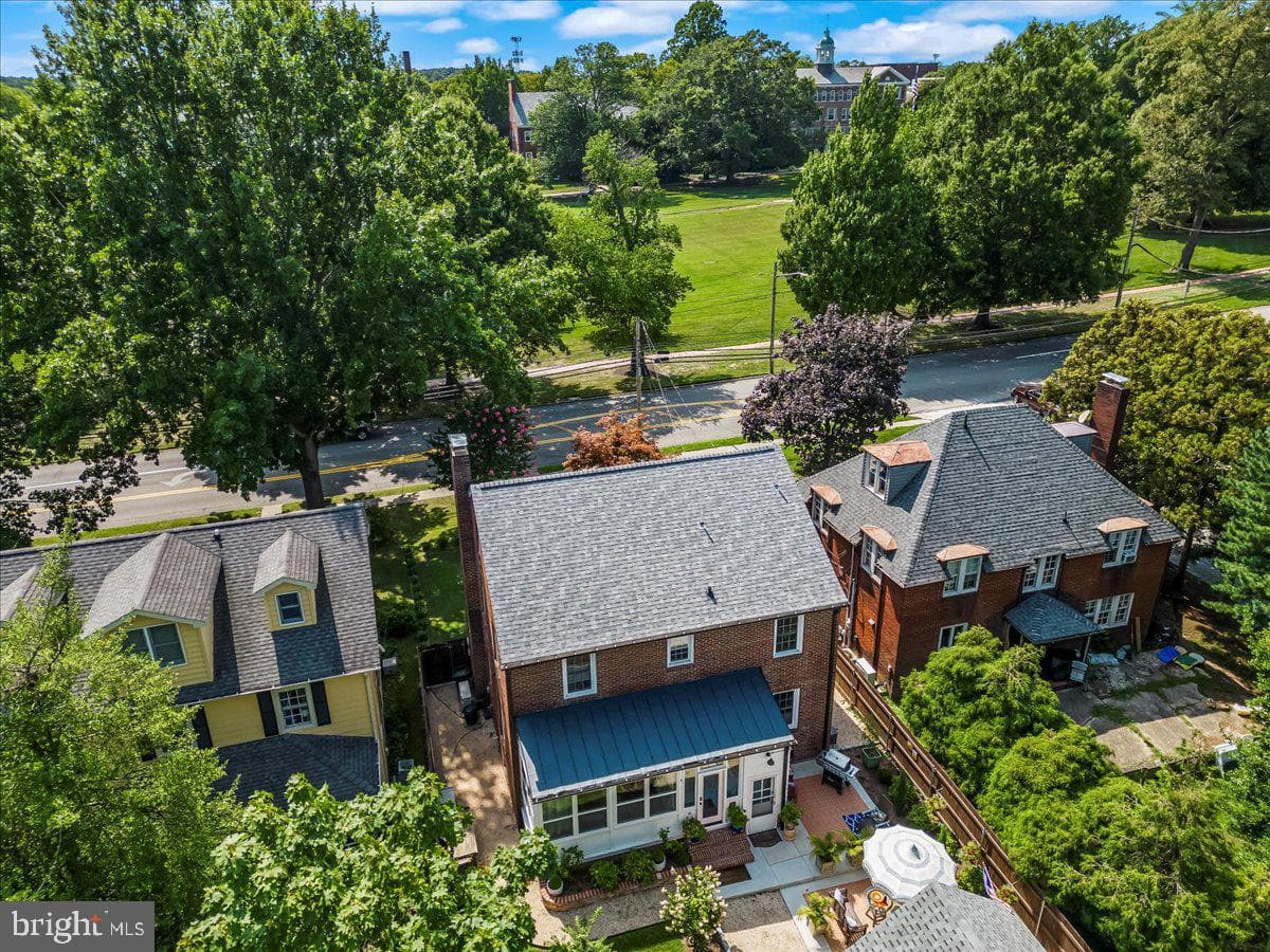 307 Washington Avenue photo 4