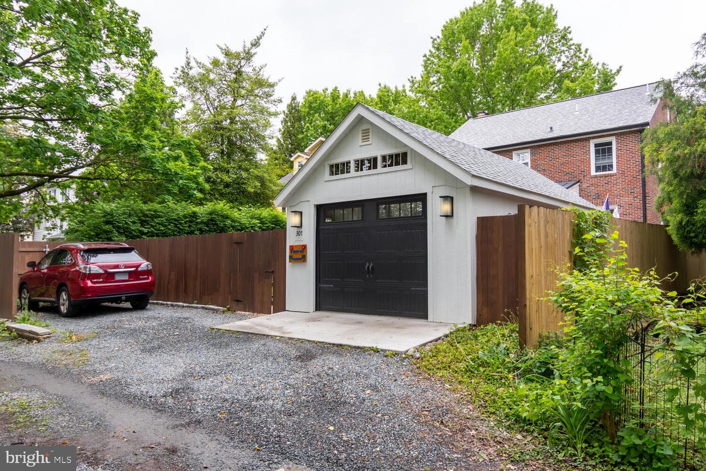 307 Washington Avenue photo 7
