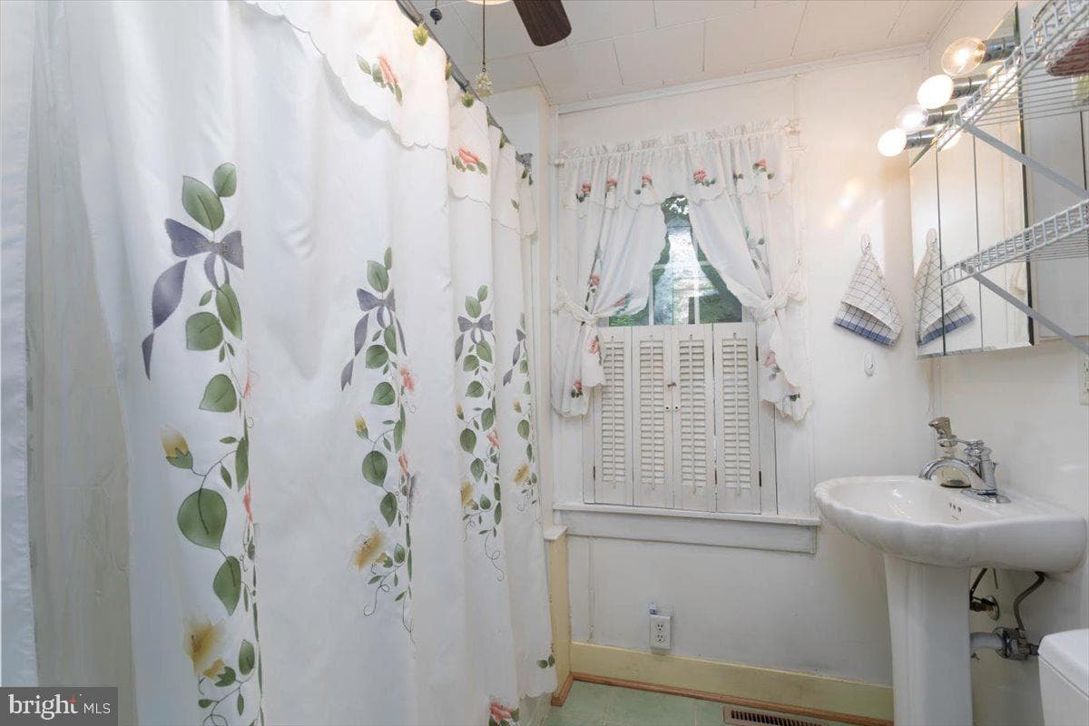 503 Dwyer Road photo 15