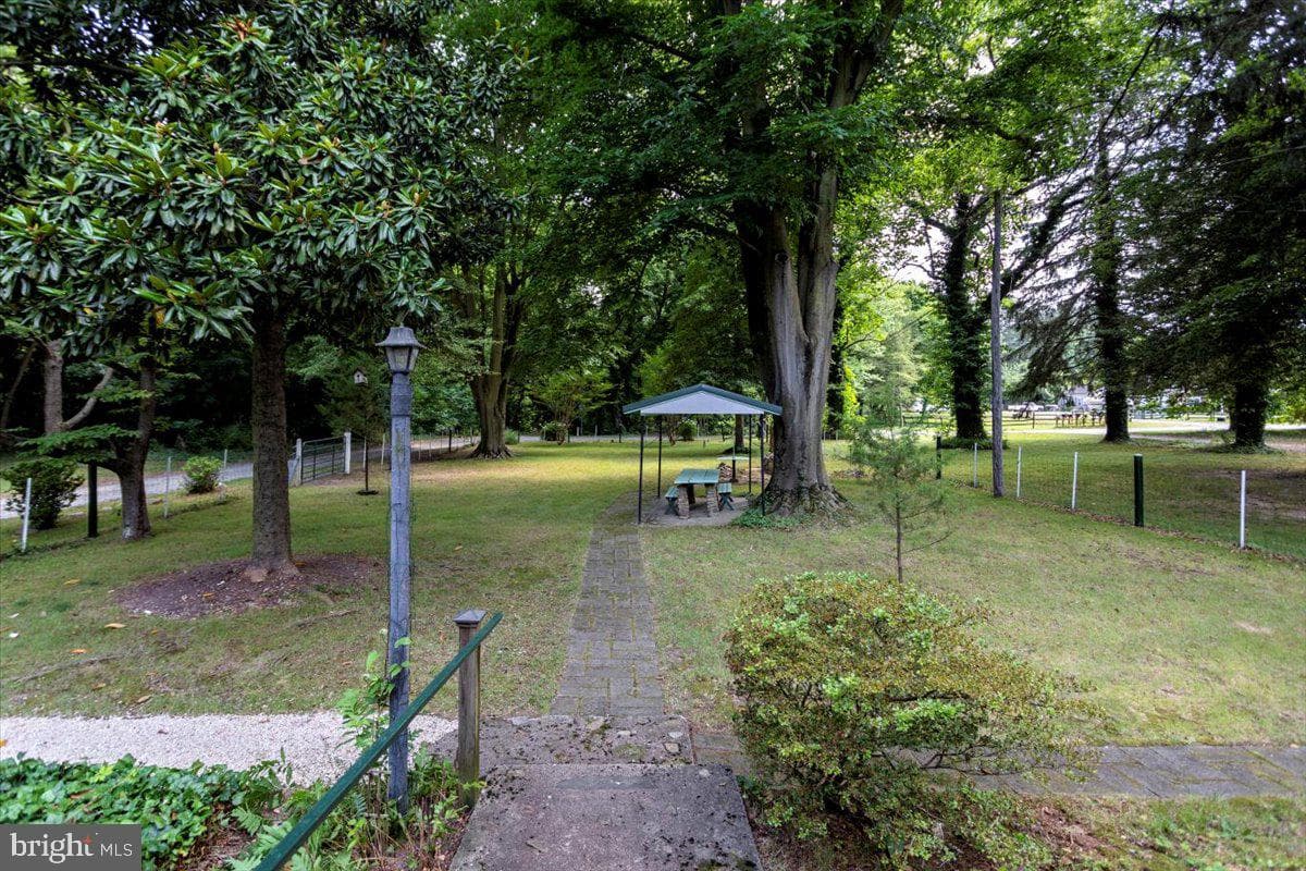 503 Dwyer Road photo 25