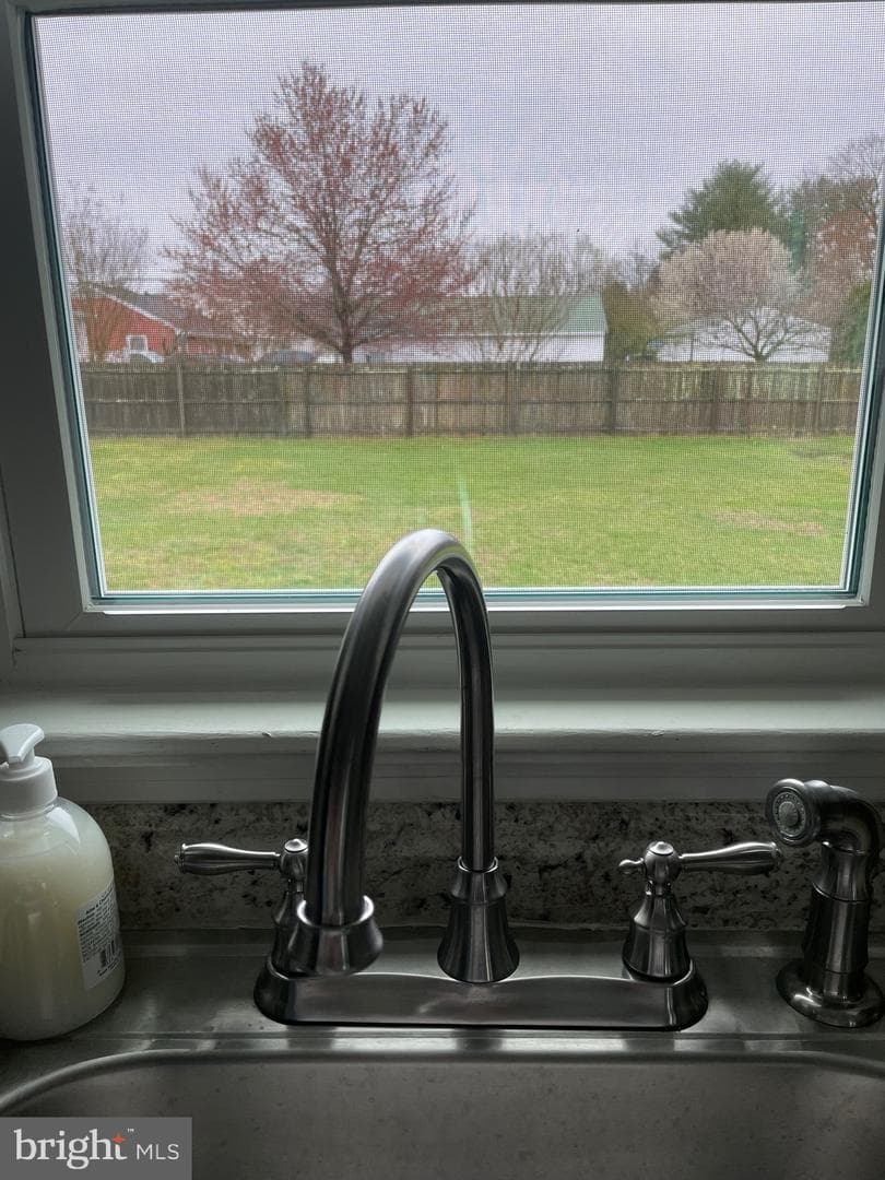 190 Comegys Street photo 14