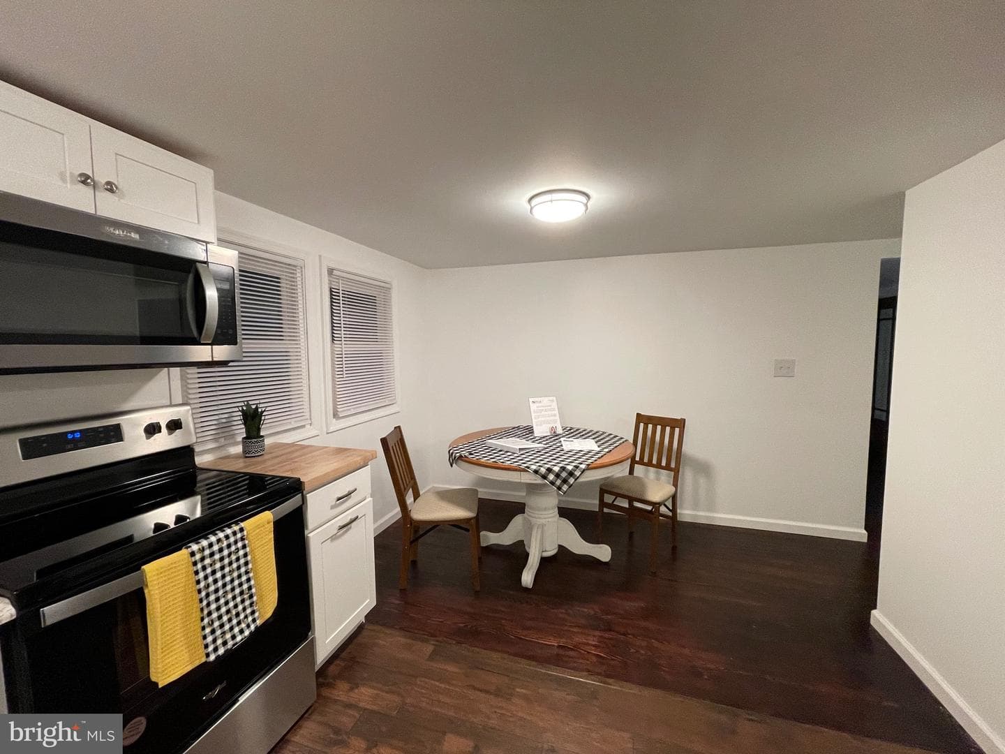 190 Comegys Street photo 15